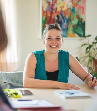 Twee vrouwen in gesprek